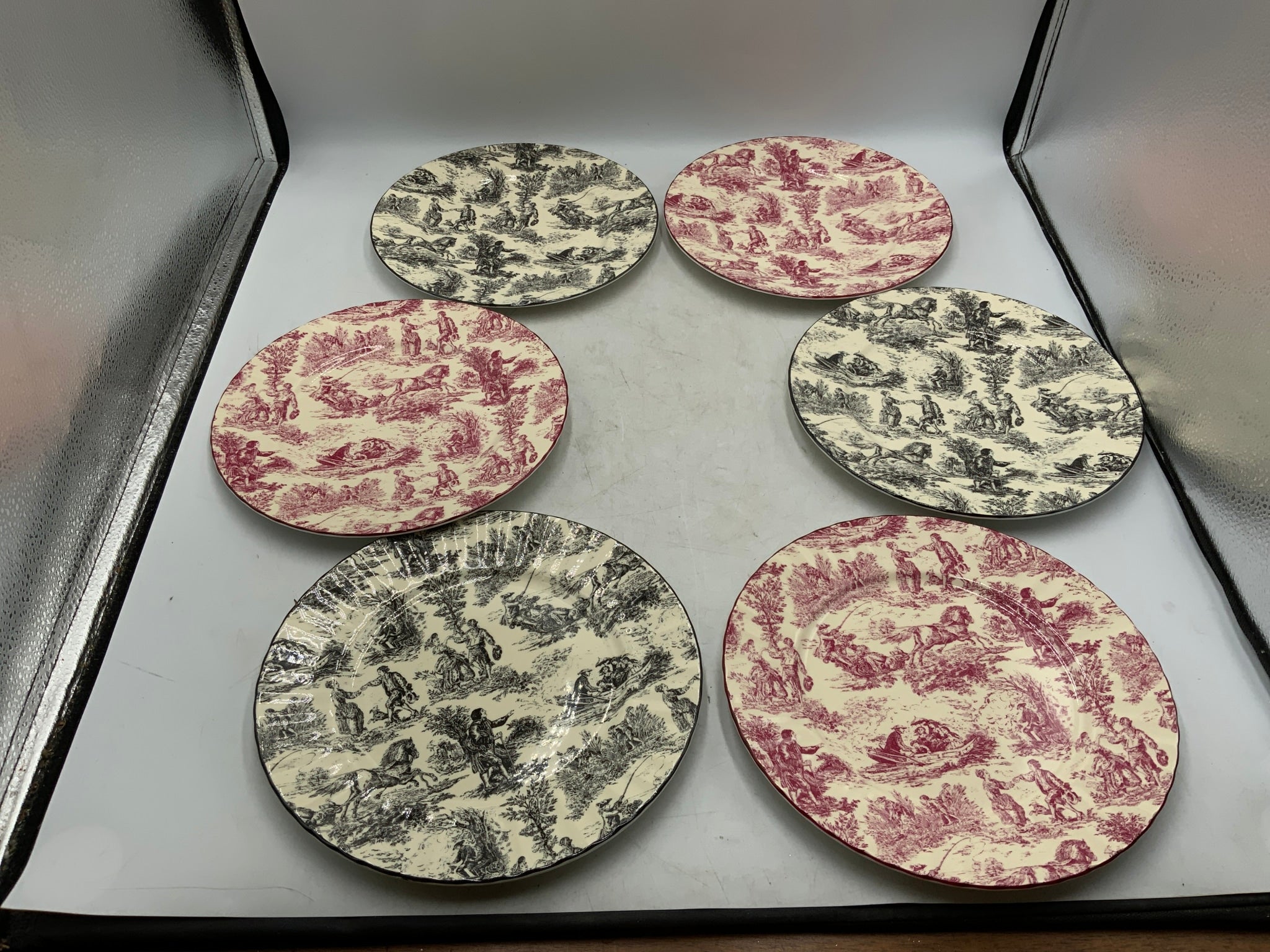 Set of 6 Royal Patrician Plates
